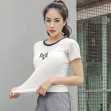 Load image into Gallery viewer, áo thun thể thao thời trang hàn quốc tập gym yoga và các môn thể thao QS09